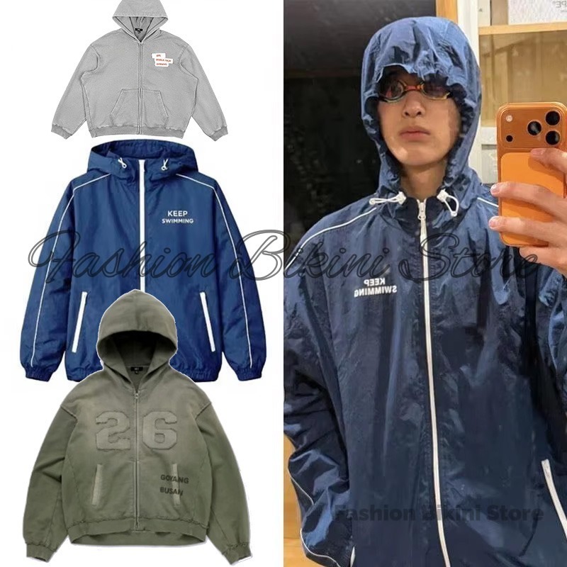 Windbreaker Men Zip - グラデーショングレーのフード付きウィンドブレーカー ARIRANG ジャケット、KEEP SWIMMING テキストプリント フルジップ