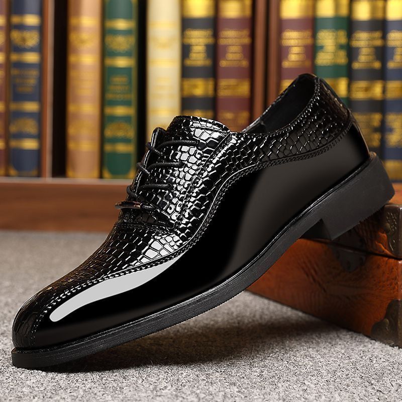 メンズ光沢パテントレザー英国風ポインテッドトゥドレスシューズ - Men'S Fashion Formal のレビューと価格