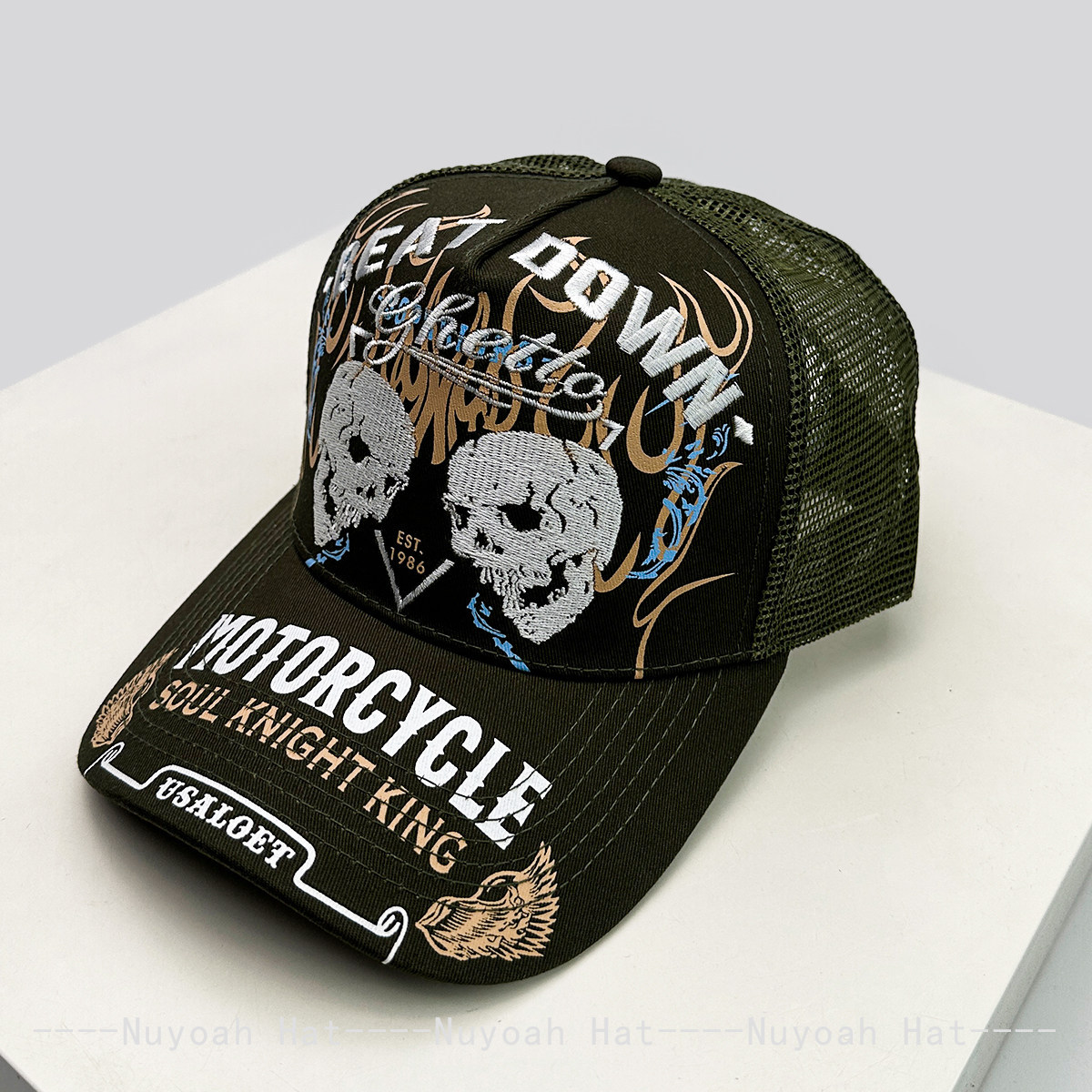 スカルフレーム刺繍ハードトップトラッカーハット春夏新作ダーク - Trucker Hat Cap のレビューと価格